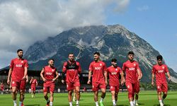 Galatasaray’da kriz büyüyor: Orta saha transferiyle ilgili şok gelişme