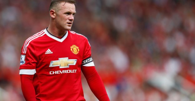Manchester United Taraftarı, Rooney'in Takımdan Kesilmesini İstiyor!