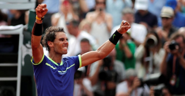 Fransa Açık'ta şampiyon Rafael Nadal.