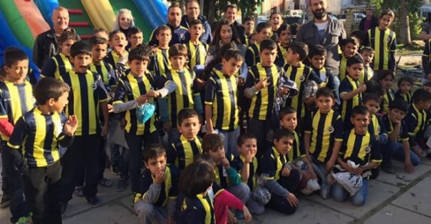 KKTC'de 'Bin çocuk, bin Fenerbahçe forması' kampanyası!