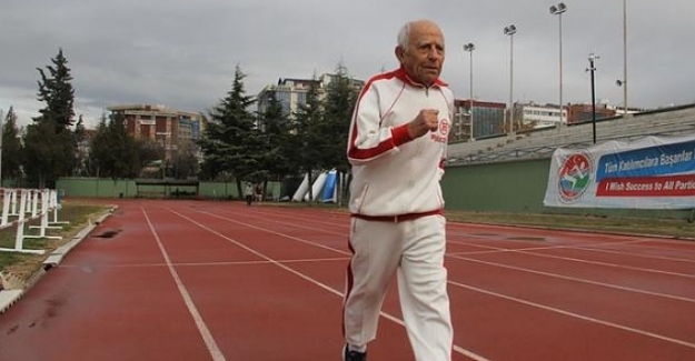 Türkiye'nin en yaşlı atleti Erdoğan Dulda hayatını kaybetti!