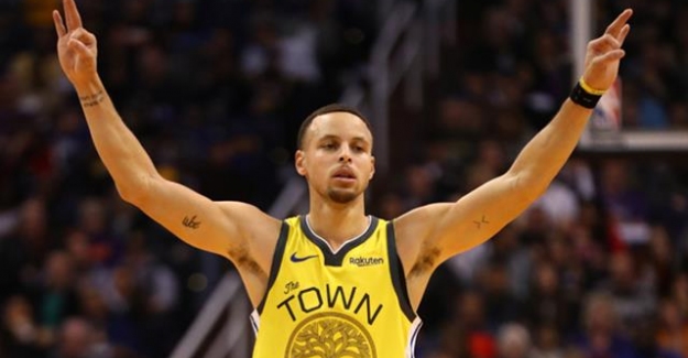 Curry attı, Warriors farklı kazandı!