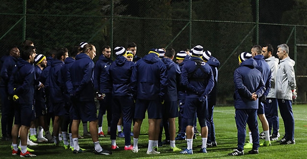 Fenerbahçe, ikinci devre hazırlıklarına başladı