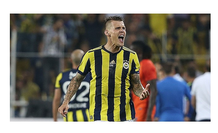 Steven Gerrard Skrtel'i istiyor