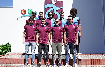 Trabzonspor’dan 9 futbolcuya imza